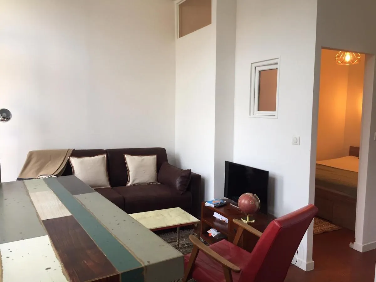 Typique T2 Terrasse Situe Quartier Panier Vieux Port Apartment Marseille France